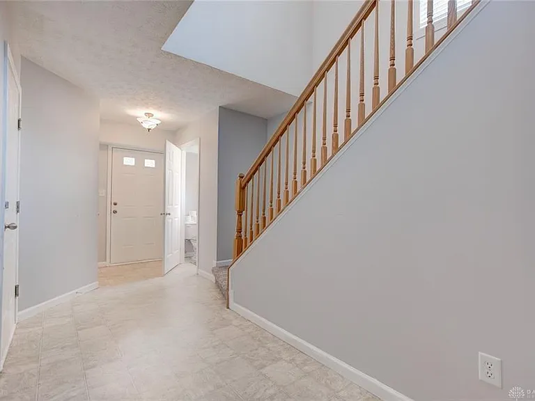 1544 Doddington Rd — Photo 12