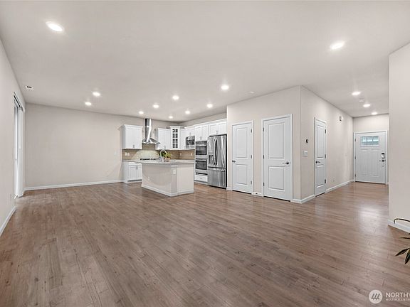 5th image of 12325 55th Drive SE