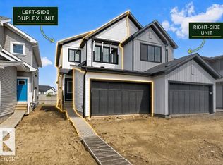 1054 Cristall Cres, Edmonton, AB T6W 5S6
