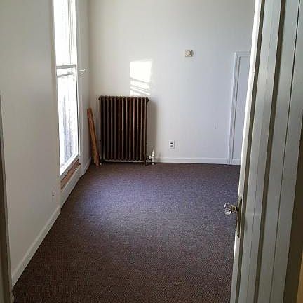 4th image of 204 W Chicago Blvd APT B