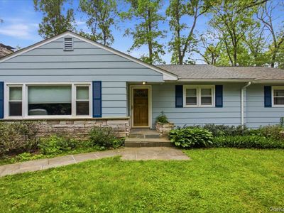 41 Greentree Drive S, Hyde Park, NY, 12538