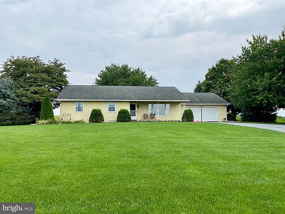 3rd image of 1127 Landisville Rd
