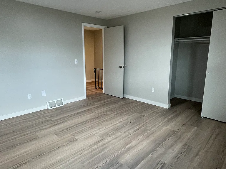 7658 Stuhldreher St NW — Photo 9