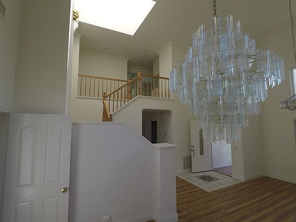 5th image of 2032 Wedgewood Dr