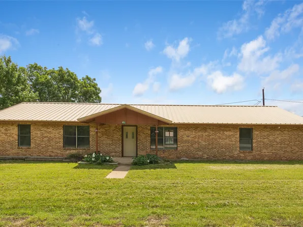 857 Cherokee Rd, De Leon, TX 76444