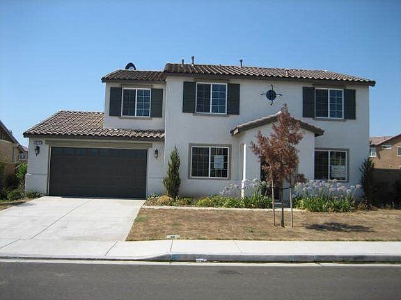 4 bedroom beauty in Corona