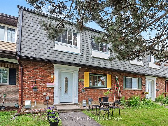 2nd image of 1661 Heron Rd #3