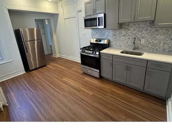 3805 Baring St APT 2, Philadelphia, PA 19104