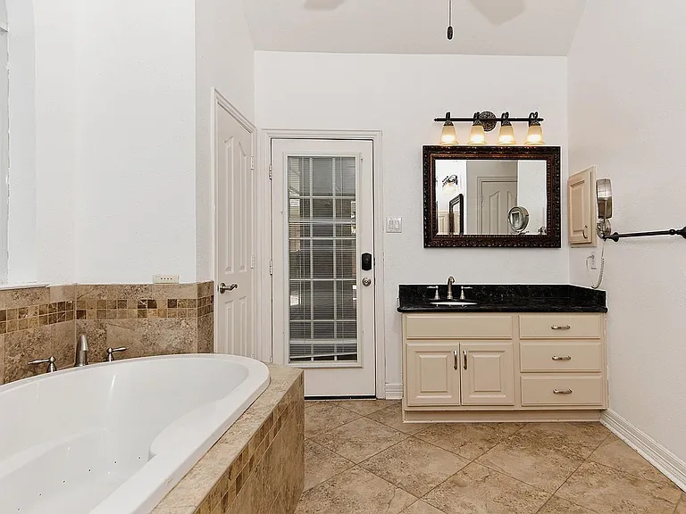 27 Bluff Creek Pl — Photo 15