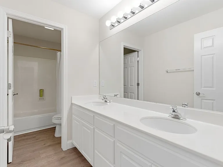 1067 Somersby Way — Photo 31