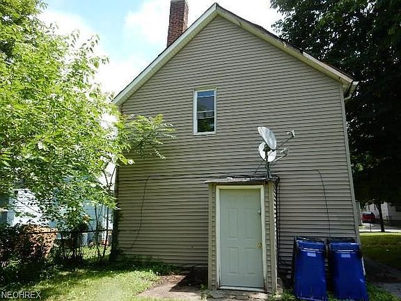 3rd image of 3182 W 54th St APT 1
