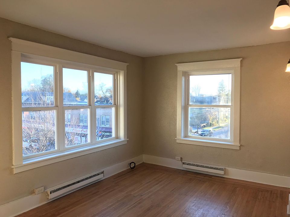 1st image of 1944 Seneca St #15