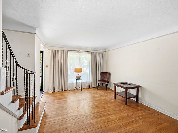 4th image of 5823 Elmore Dr