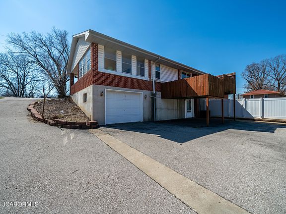 5th image of 5214 Henwick Ln
