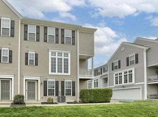 3030D Meridian Ln, Mechanicsburg, PA 17055