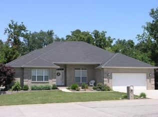 303 Ditchs Run, Waterloo, IL 62298