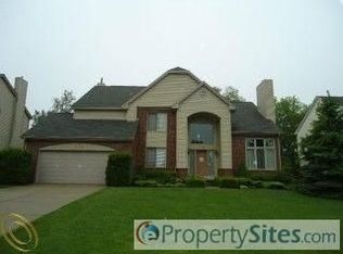 1756 Stauch Dr, West Bloomfield, MI 48324