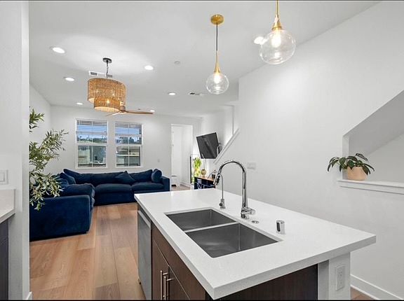 Kitchen 3