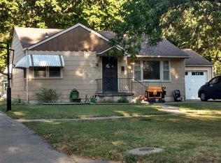 217 Chestnut St, Halstead, KS 67056