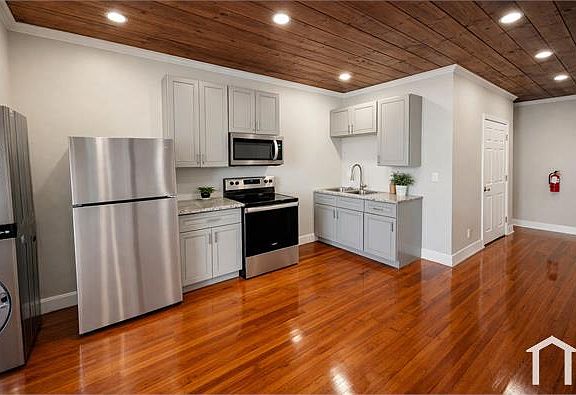 2nd image of 2115 Avenue J #3