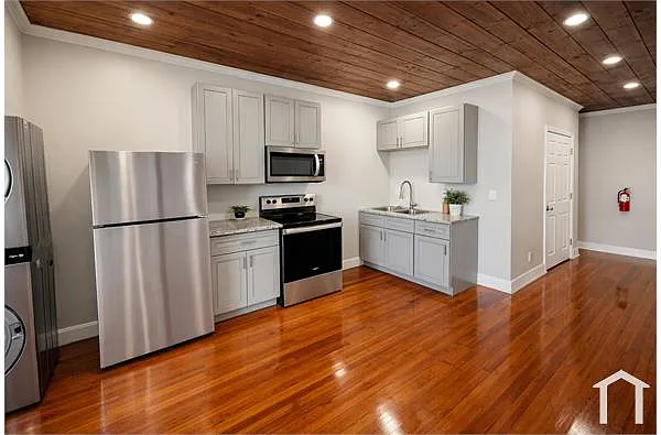 Building Photo - 2115 Avenue J #3