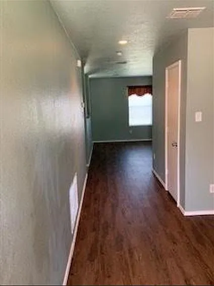 2712 Redwood St — Photo 7