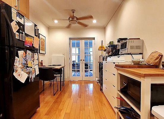 4th image of 383 Prospect Ave APT 2R
