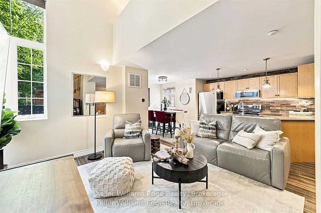 2 bed, $2,200 — Photo 1