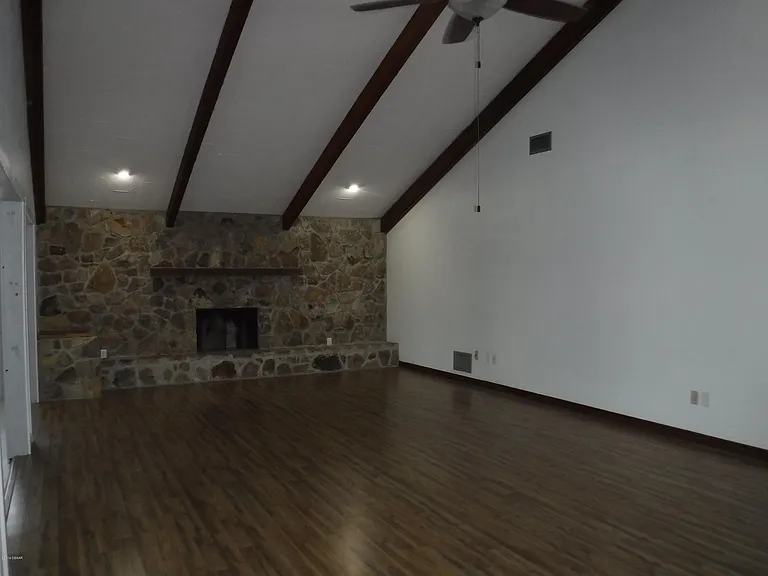 176 Gull Cir N — Photo 10