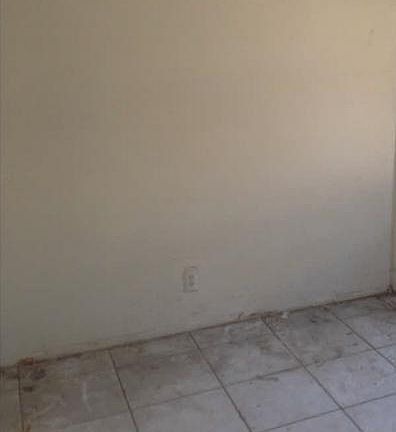 3rd image of 194 SE 10th St