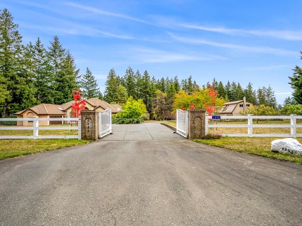 1292 Hudson Rd, Comox Valley, BC V9M 4A1