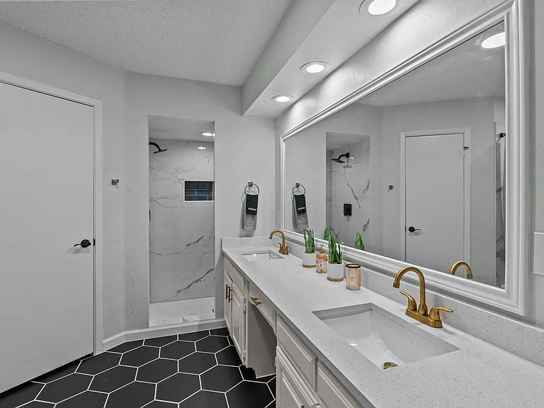 7628 Hunt Dr — Photo 30