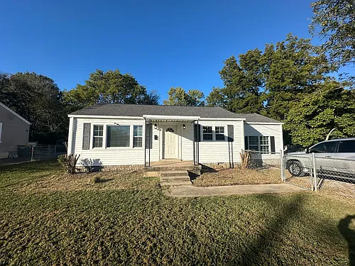 711 Meadowlane Dr Photo 1