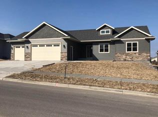 1506 Crockett, Holmen, WI 54636