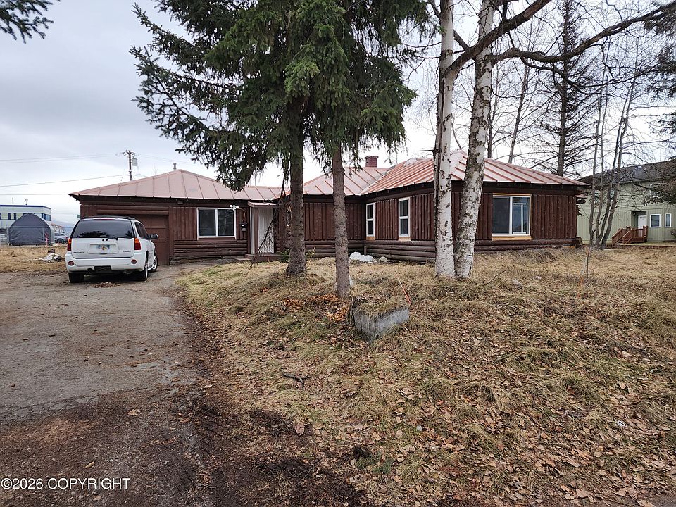 1st image of 835 Nelchina St