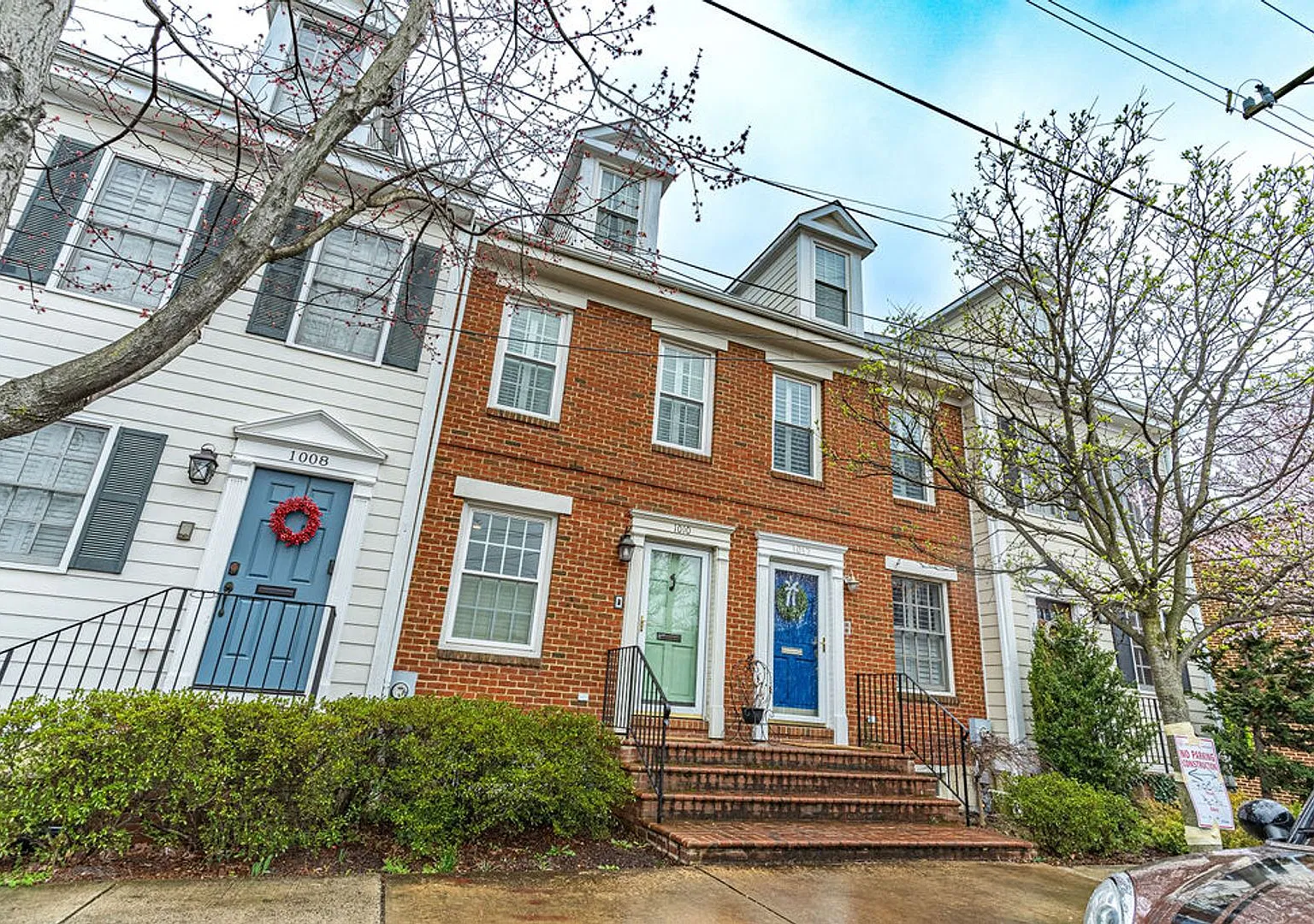 Charming Home in Old Town West — Photo 2