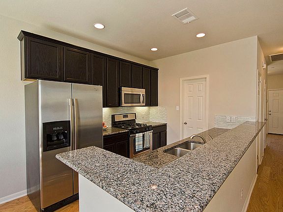 3rd image of 1900 Little Elm Trl APT 21
