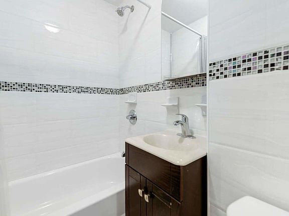 2nd image of 1771 1st Ave APT 16