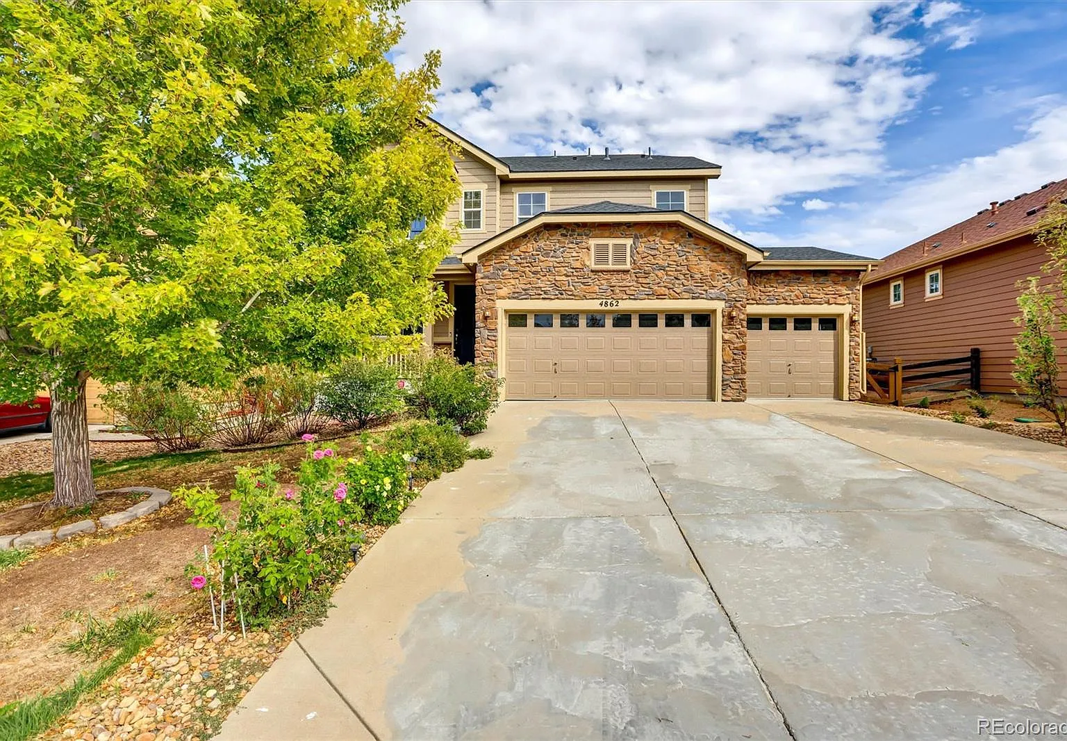 5 bed, 3.5 bath, 2977 sqft, $3,850 — Photo 2