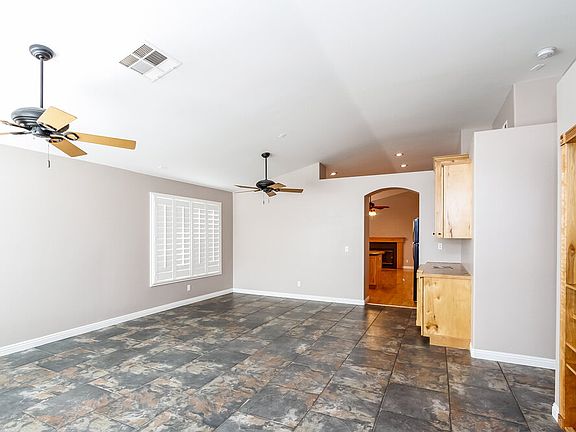 3rd image of 4557 Gonzales Dr