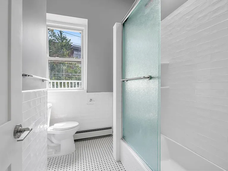 33 Central Dr #2 — Photo 10
