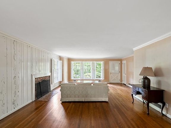 5th image of 5132 High Point Rd