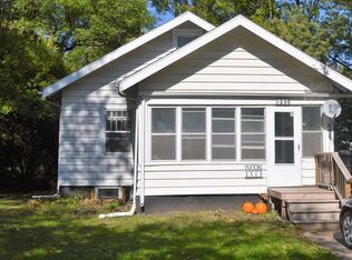 2319 Storm St, Ames, IA 50014
