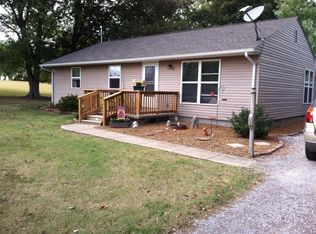 4267 Division St, Coello, IL 62825