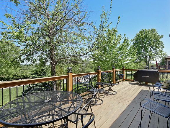 3rd image of 24 Mountain View Court