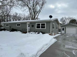 1110 E Cleveland St, Marshfield, WI 54449