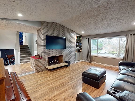 4th image of 8711 NE 35th Ave
