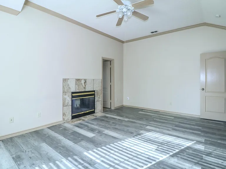 2108 Riverplace Dr — Photo 14
