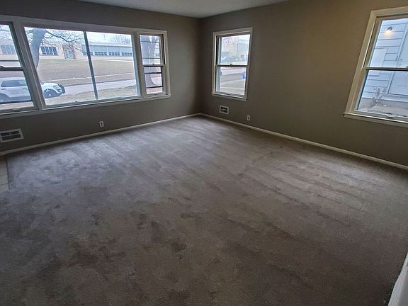 5th image of 6520-6522 W Carmen Ave #6520