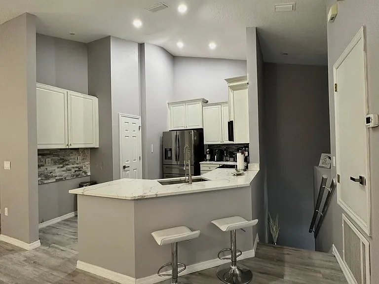 8326 Shallow Creek Ct — Photo 27